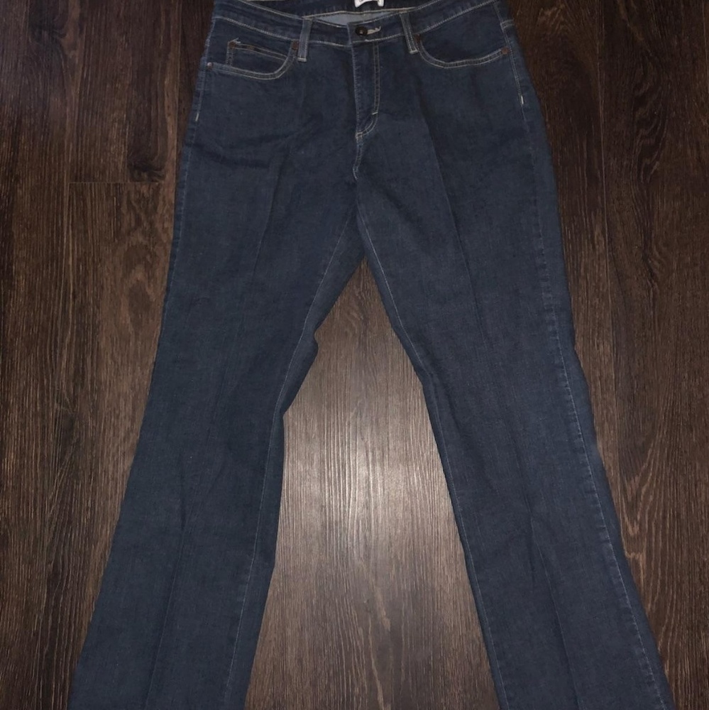 Lee dark blue jeans